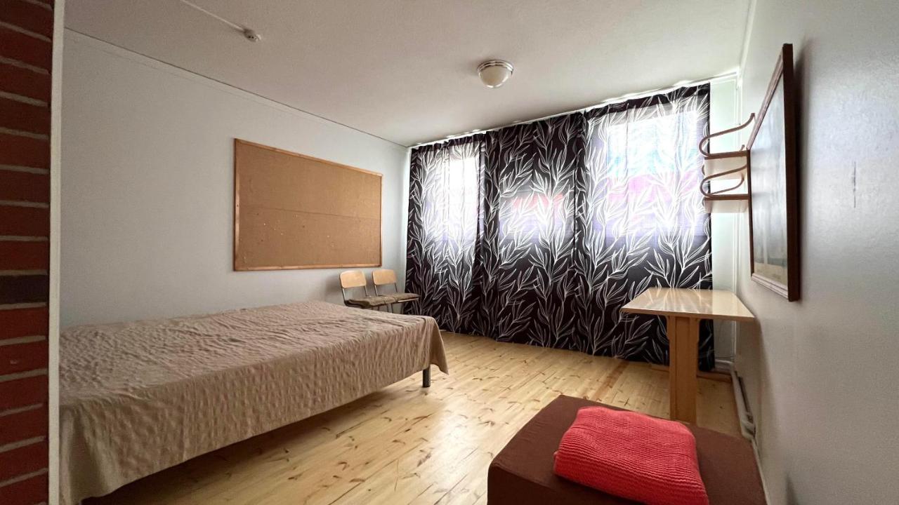 Vanha Koulu Suolahti Exterior foto