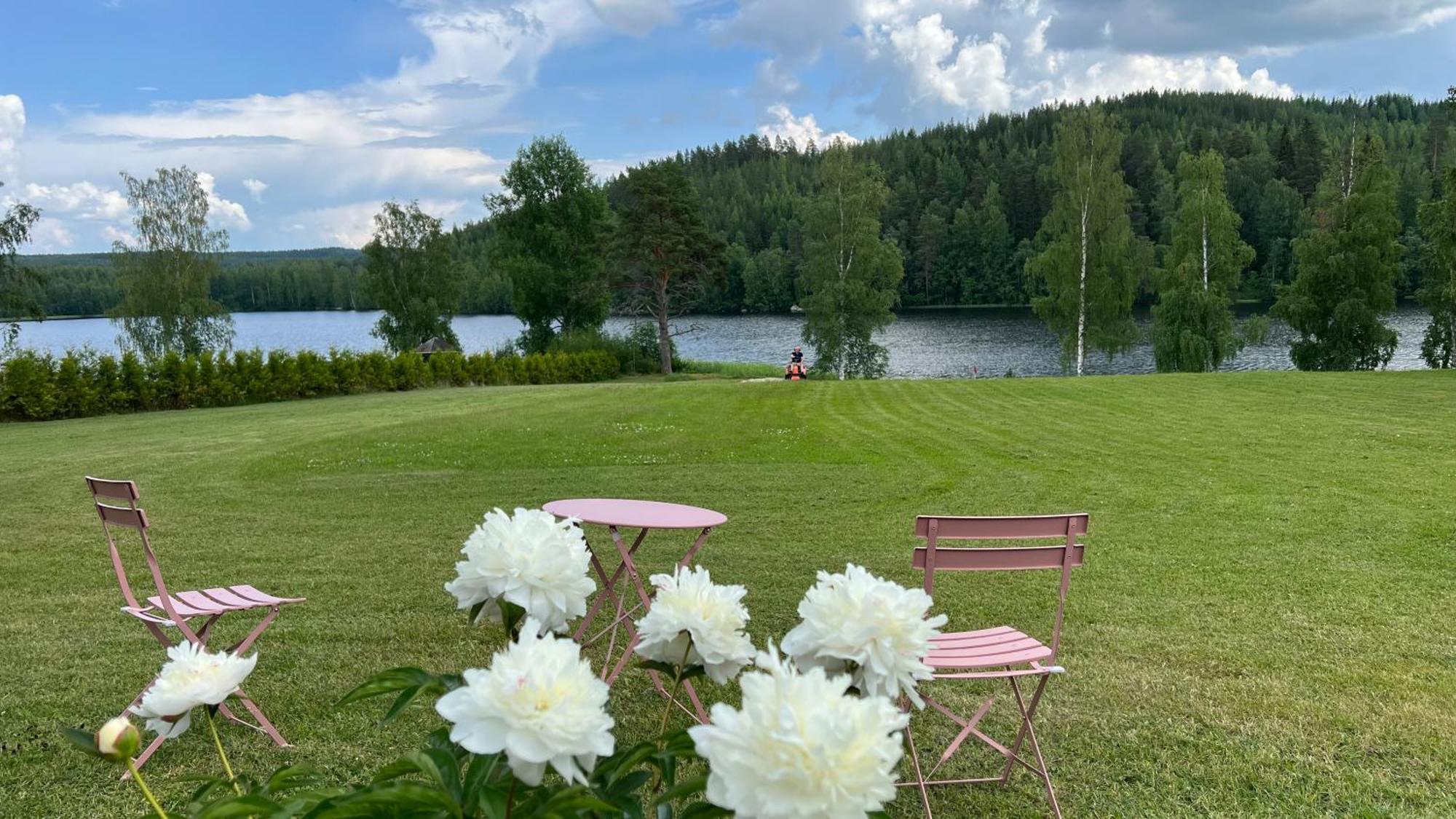 Vanha Koulu Suolahti Exterior foto